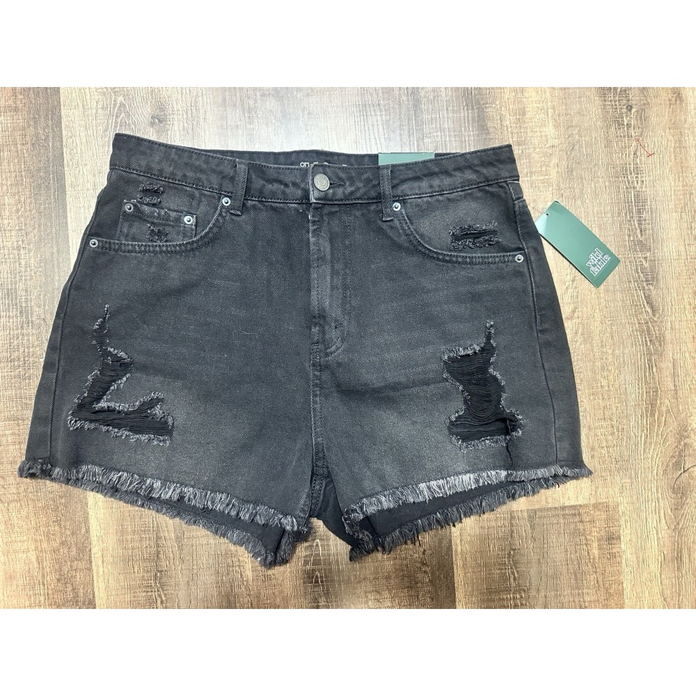 Wild Fable NWT Cut Off Shorts Size 10 - Picture 3 of 3